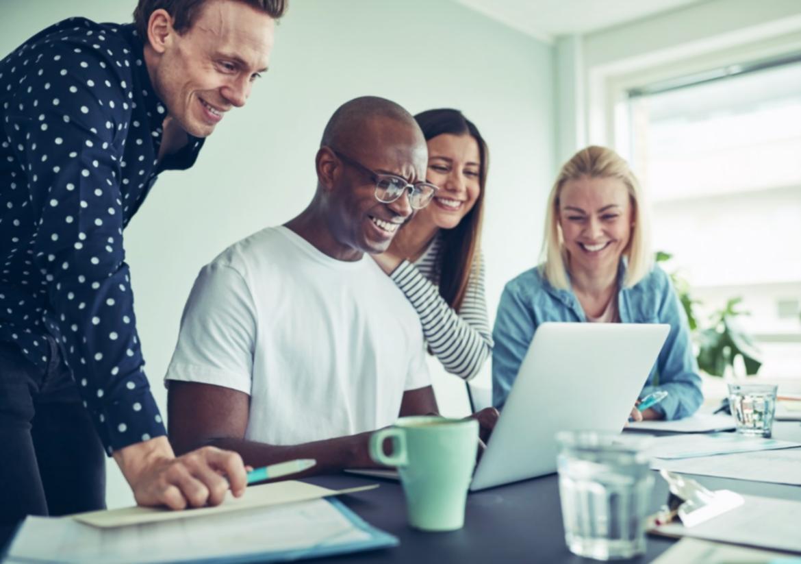 Praktische Coding-Übungen mit sofortigem Feedback